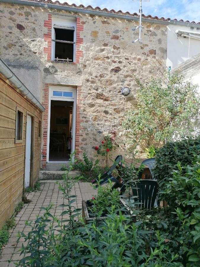 Le 8